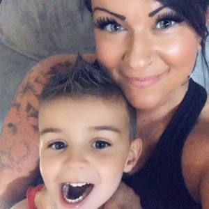 Meet your Posher, Stephanie